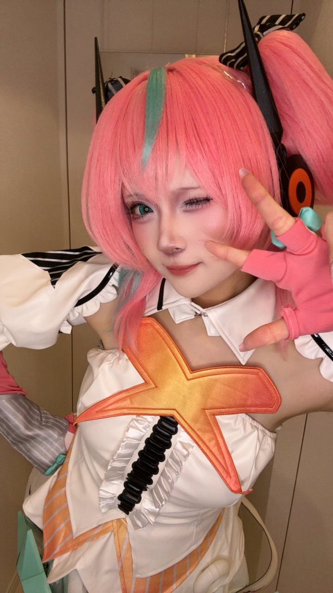 azarashi_cos's tweet photo. ◎貴方のサークル「ふわふわあざらし」は、日曜日 南地区 南２ホール ｉ11a に配置されました！

コミケ初サークル参加です🦭🦭
今回はゼンゼロ 妄想エンジェルの写真集を出す予定です🎀🪽

8月16日 南2-i11a にてお待ちしております🦭🐾
#c108 https://t.co/omNlaSAK54