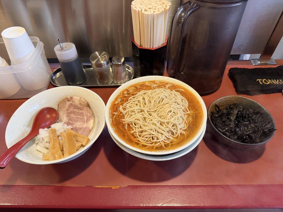 Taka tweet media