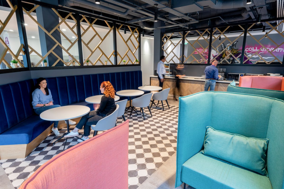 Synergy_Lights's tweet photo. Commercial lighting isn't just about lux levels. It's about creating environments where people can thrive. 

https://t.co/FteXmUOVB8

#LightingDesign #WorkplaceExperience #CommercialInteriors https://t.co/vjWr7jmfmD