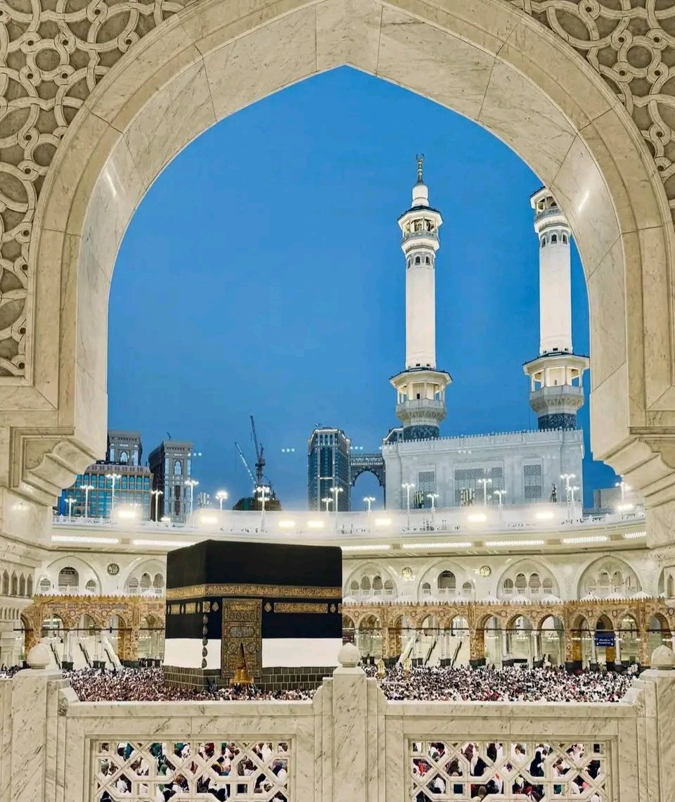 Meenerl4's tweet photo. May Allah invite us to Makkah one day. 

The journey may take time, but Allah's plans are always perfect. Keep praying and trusting Him. In shaa Allah.🤍🕋 https://t.co/tYFiP54o1u