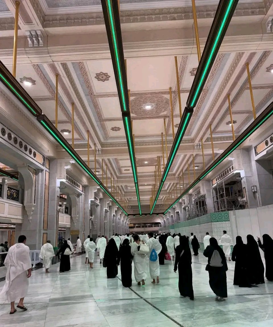 Meenerl4's tweet photo. May Allah invite us to Makkah one day. 

The journey may take time, but Allah's plans are always perfect. Keep praying and trusting Him. In shaa Allah.🤍🕋 https://t.co/tYFiP54o1u