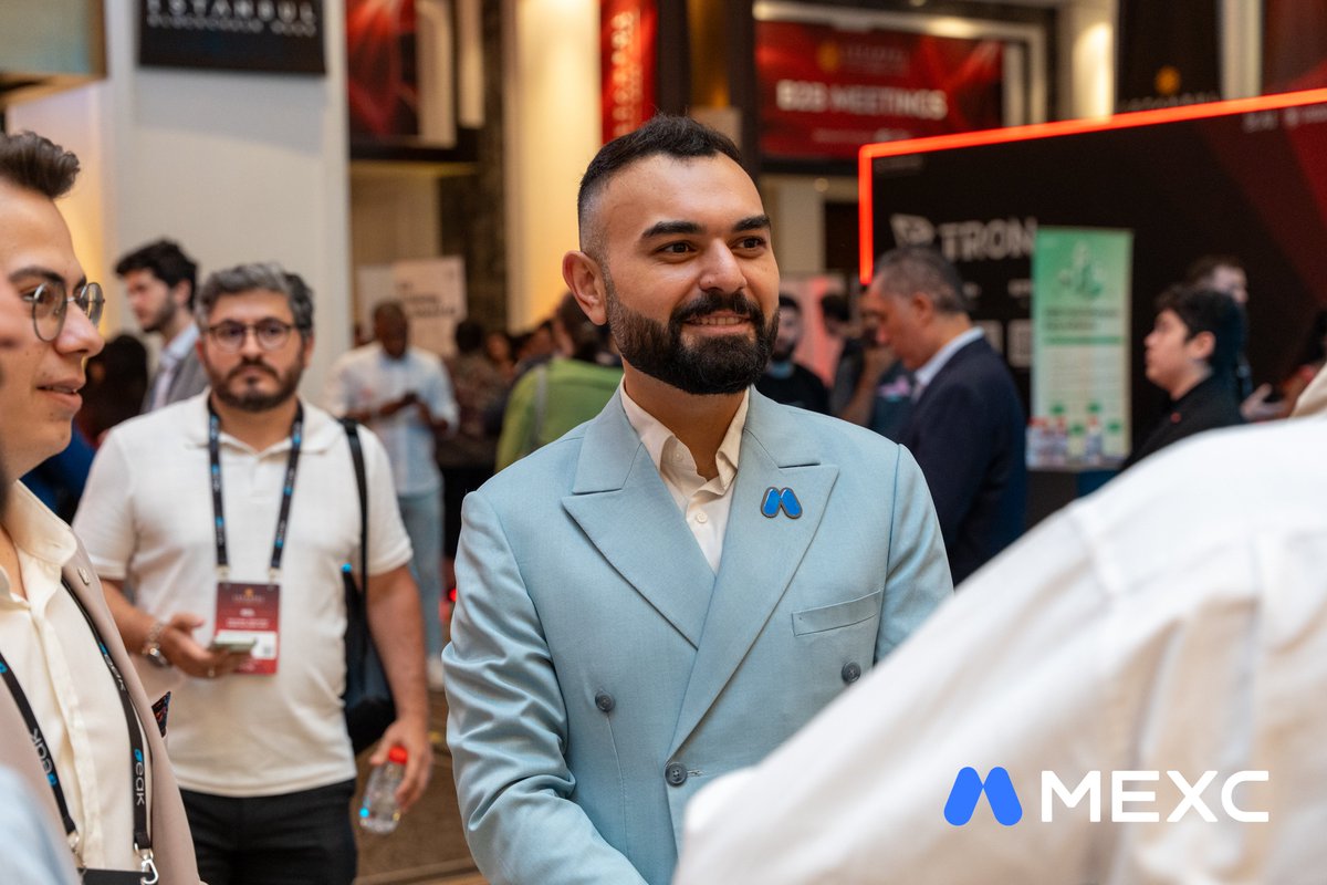 MEXC's tweet photo. Sharp dialogue. Bold ideas. Infinite opportunities. ♾️

From deep liquidity to universal asset access, our CEO Vugar @usithetalk is locking in with the community, builders, and traders to shape the cycle and MEXCmize what’s next.

What opportunities are you tracking most closely today? 👇

 #MEXCEventRocks