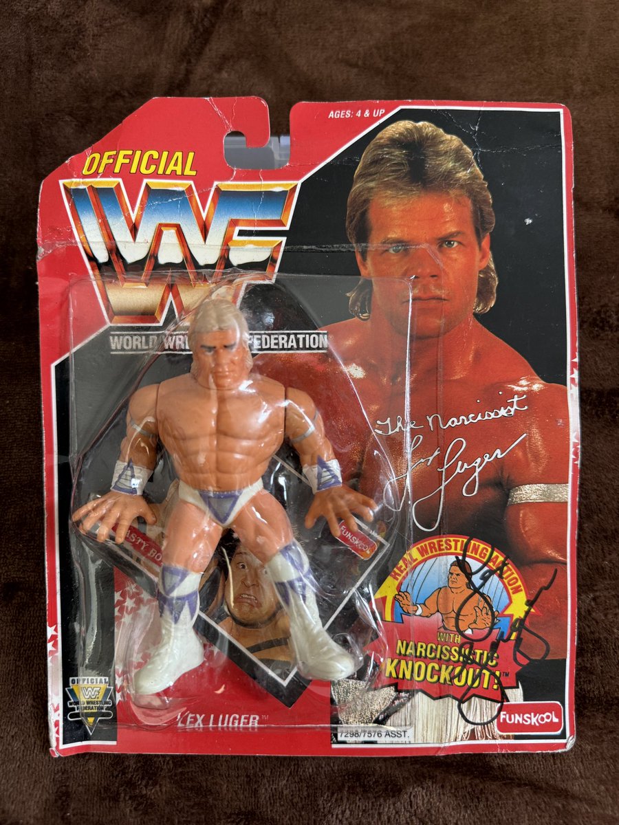 kazgearmania's tweet photo. #FigureFriday
#WWF Hasbro #Funskool 🇮🇳 signed #LexLuger 🪞 It was an honor to see you at #Wrestlecon again this year ✨ Happy belated birthday🎂🎉 https://t.co/JusYN00VTp
