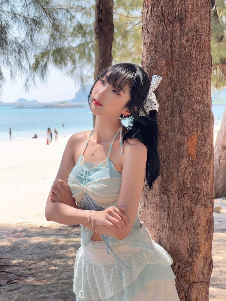 BesTsouLsa's tweet photo. คืออออออออ ลูกโตตต แล้ว สวยยยยยยยยยยย
แต่สิ่งที่เราคุยกัน อนุมัติค่ะ😂🥼 #EmmyBNK48 https://t.co/aj8hPBKhPi