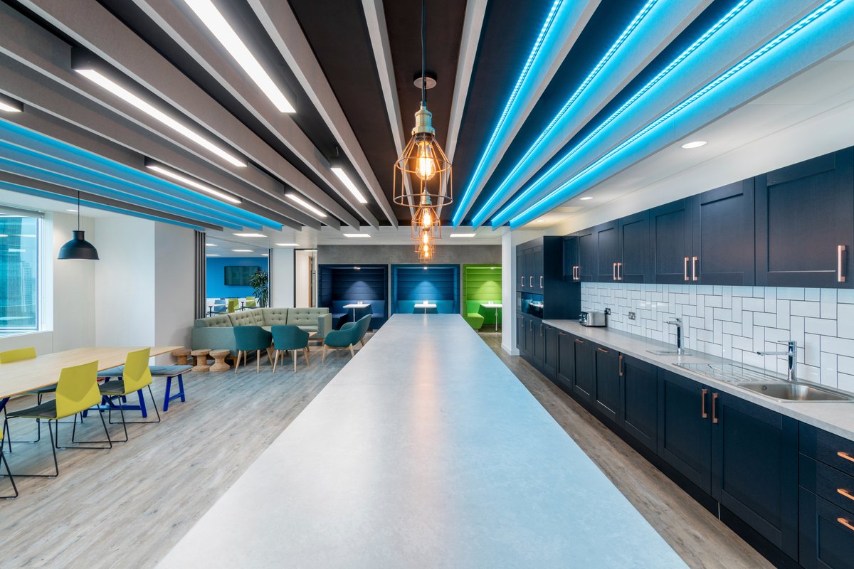 Synergy_Lights's tweet photo. Whether it's LED linear, acoustic lighting, decorative pendants or bespoke solutions, every project starts with understanding the design vision.

https://t.co/FteXmUOnLA

#LEDLighting #LightingDesign #CommercialInteriors #Architecture #WorkplaceDesign https://t.co/c2ewj15v3a