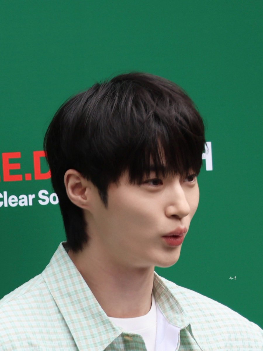 190nuseok's tweet photo. 💚🍀🌿🌱☘️🍏

#ByeonWooSeok #변우석 https://t.co/SKMpWBTLd2