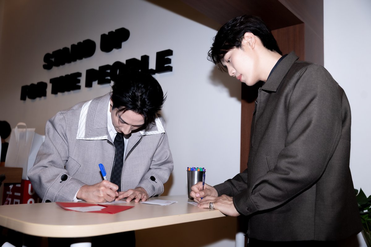 GMMTV's tweet photo. “เกรท-ไบร์ท” 2 ศิลปินตัวแทนจาก GMMTV เข้าร่วมแสดงความยินดีกับ “THE STANDARD” เนื่องในโอกาสครบรอบ 9 ปี ในงาน The Standard 9th Anniversary Open House "Open The Bookshelf Of Meaning" 

#THESTANDARDOpenHouse2026 
#9thAnniversaryTheStandard @thestandardth 
#GreatBright @MisterGrtsp @brightrpp_  
#GMMTV