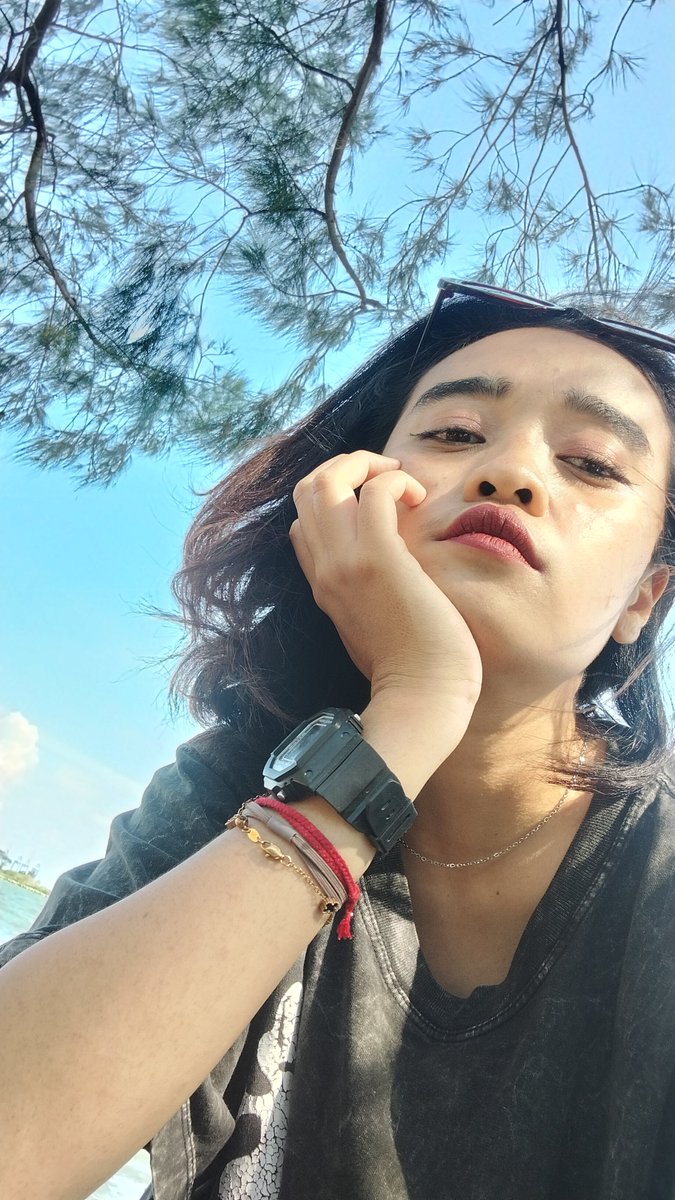 tkbratcoded's tweet photo. Hidupku dalam 4 babak;
✦Single. 
✦Hamil muda. 
✦Anak 1.
✦Anak 2. https://t.co/49j1hsmzau
