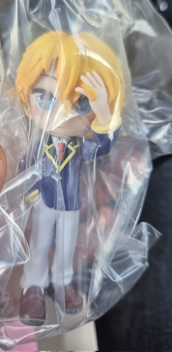 xSpaceRR's tweet photo. Also bought an Oshi no Ko gacha box recently hoping for Mem-cho (or Ruby) and, of course, I ended up getting Aqua. 😭 https://t.co/WaBVaVUYre