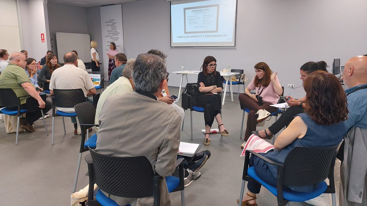 FEVECTA's tweet photo. DEMOCRACIA Y PARTICIPACIÓN

🗣️Ramón Rodríguez (@RamRdMagan):“Hoy culminamos un amplio proceso participativo para definir el Plan Estratégico de FEVECTA 2026-2029”

▶️Gobernanza, participación,territorio
▶️Juventud, liderazgo, nuevo cooperativismo
▶️Servicios
#AsambleaFEVECTA2026 https://t.co/FgSq5lvfCz