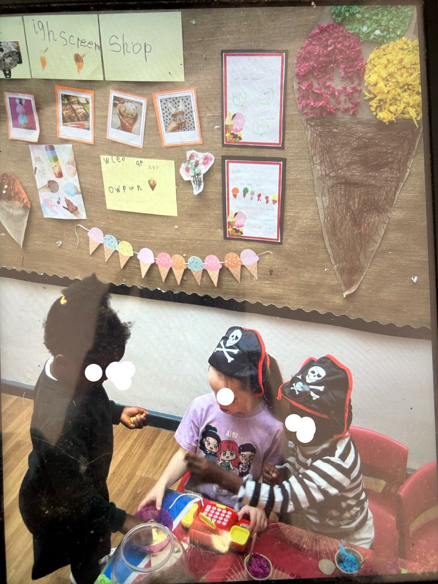 BentleyWestWS2's tweet photo. The pirates have come to Reception! And they have opened up an ice cream shop. Who would like to buy an ice cream?  #BWReception #EYFSPirates #RolePlayEyfs https://t.co/j4u2NRDf5d
