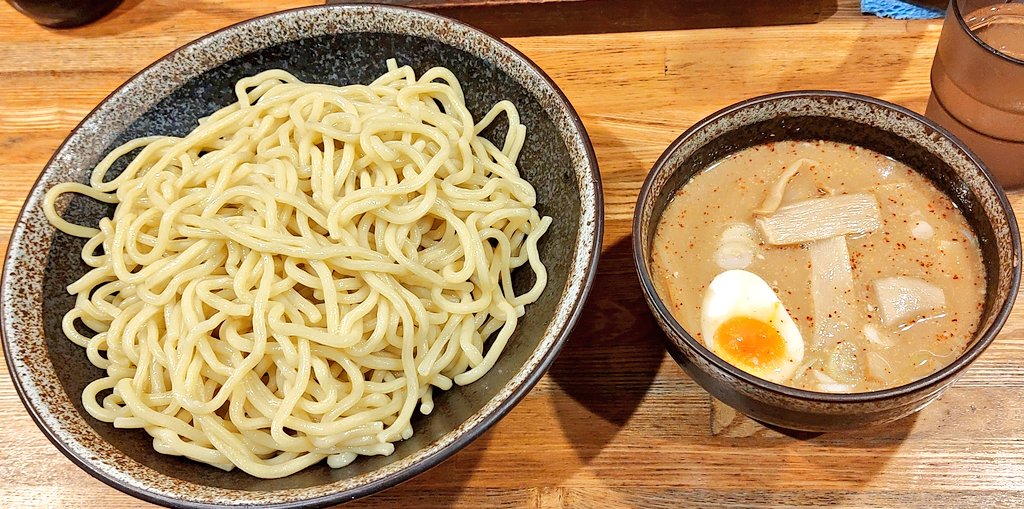 Raimusleep01's tweet photo. 今日は徹夜なのでつけ麺食べてエネルギーチャージ！ https://t.co/uEBQWpHLBm