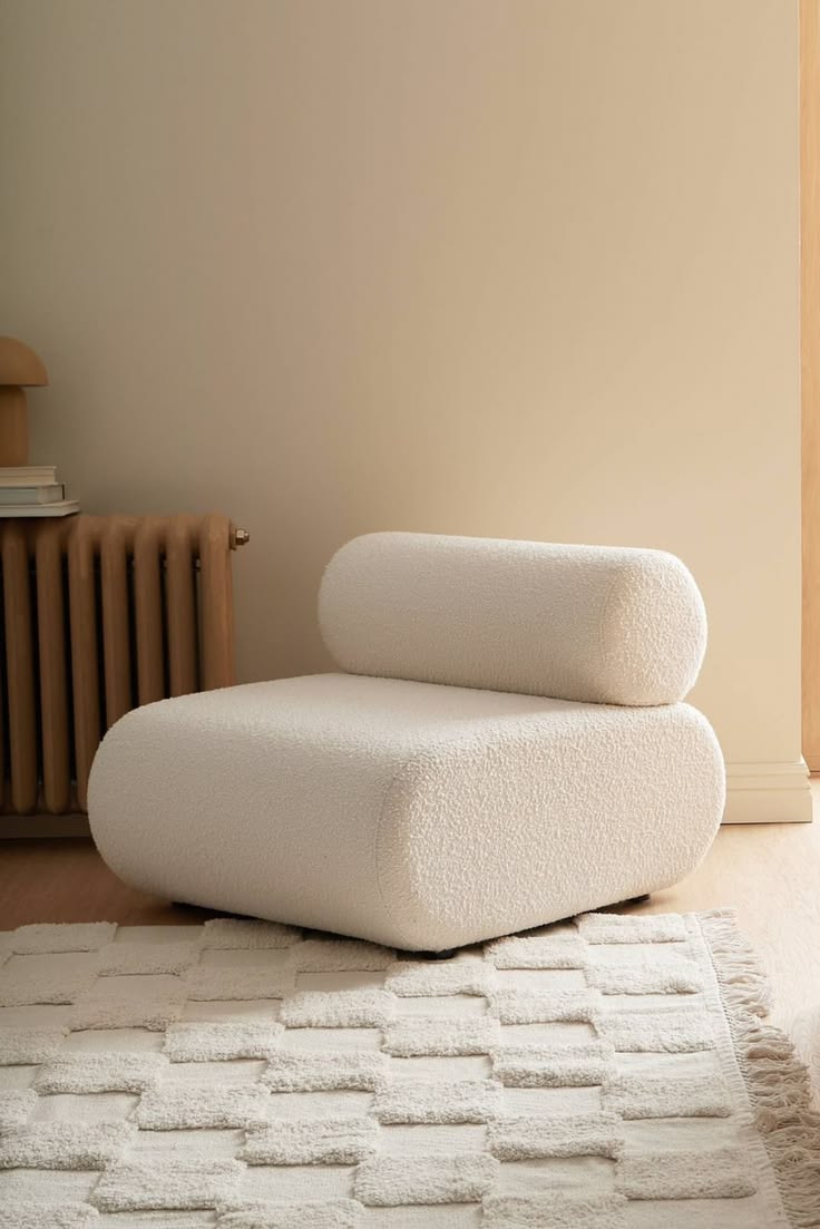 reWork_Interior's tweet photo. These clean minimalist pieces hit different 🔥
Pure comfort, premium texture, perfect for the studio or the crib.
Serious vibes only.
 DM if you need it. https://t.co/YBZ2Wbsad2