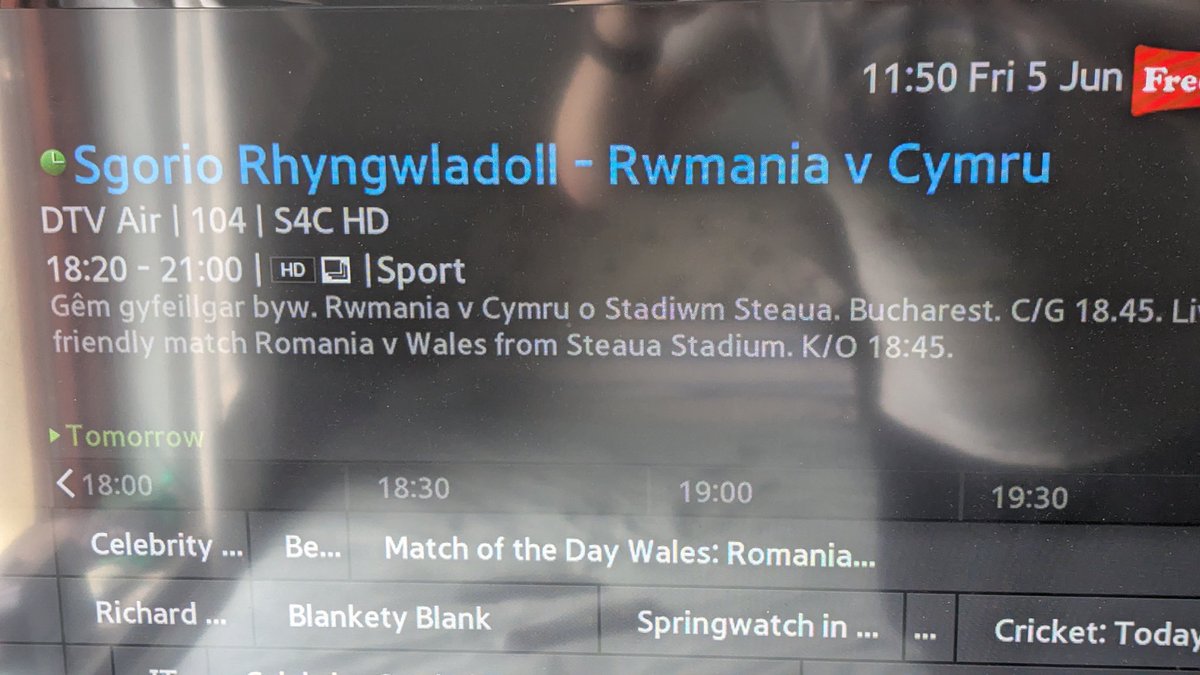 IanCleverly06's tweet photo. Shwmae @S4C @S4Cchwaraeon, allwch yn gywiro'r gamgymeriad sillafu yma? #RWMCYM https://t.co/AO033qvbYM