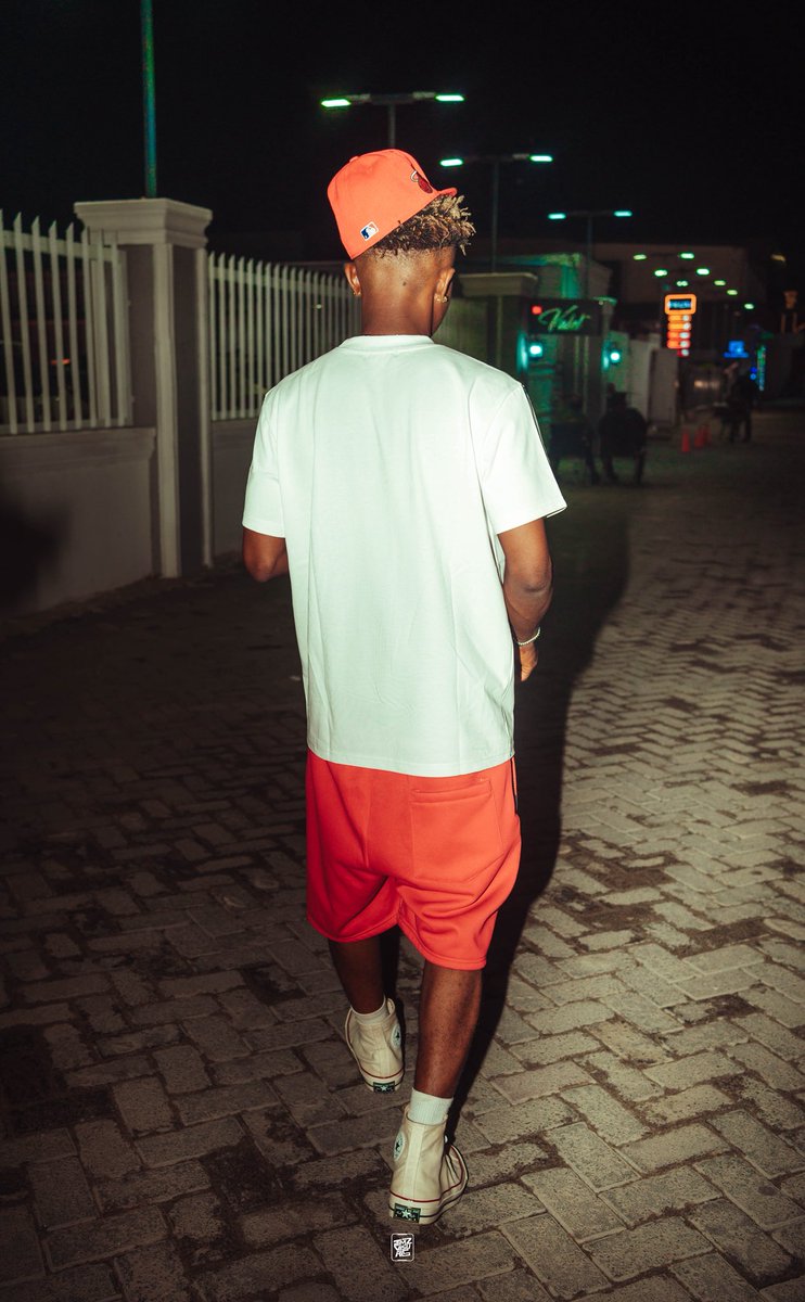 Haystixx_'s tweet photo. Mo le fi one thousand fe ❤️ https://t.co/Rw3lN3DBvj