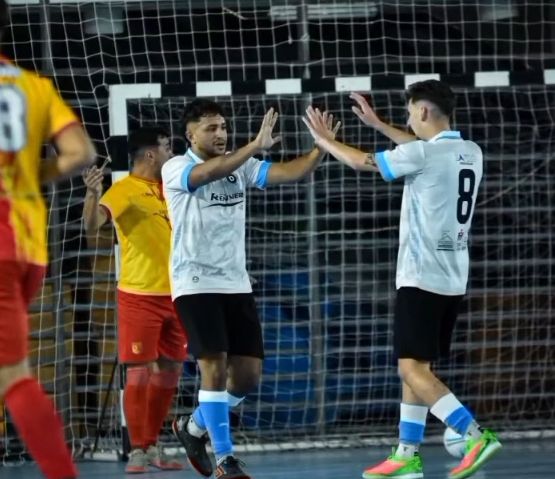 ElshowdelFS's tweet photo. #Primera REDONDITO. Dilio Sport goleó 7-0 a Villa Española en ITS por el pendiente de la 1era fecha del torneo 💻⚽👇
https://t.co/VClEB59kjU https://t.co/eXiP1u3DGO