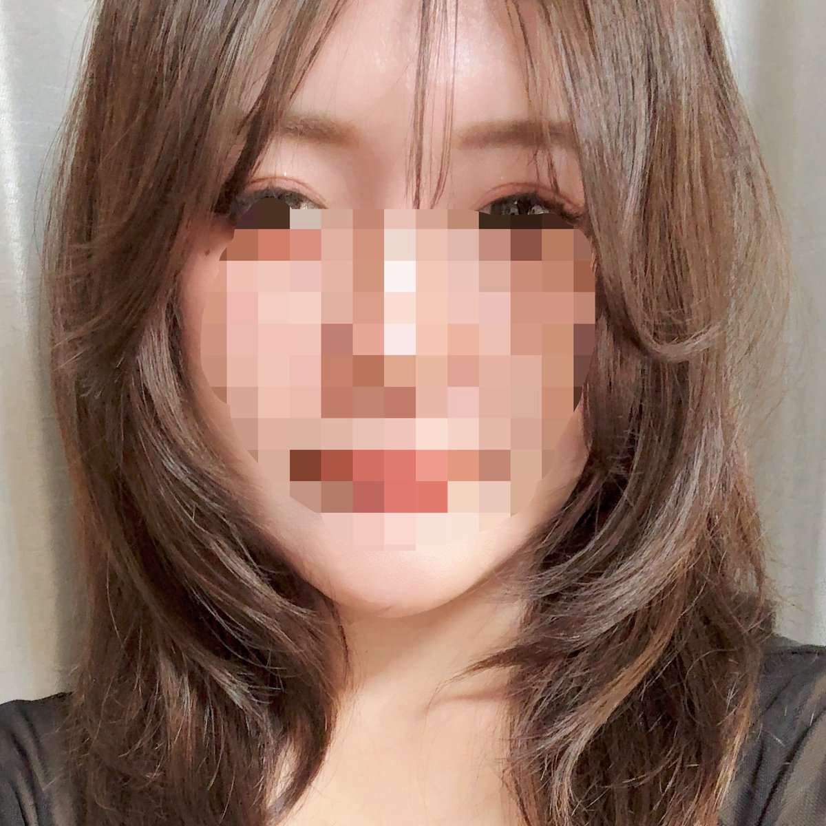 ringooooooood's tweet photo. 腫れがひいて
丸顔じゃなくなってきてて悲しい。。
私の場合顎先とんがりコーンだから
オトガイしないと結局ロングアゴー😭
丸顔にはなれないんだ。。。
あと顎にコブいて顎先まるいの。。 https://t.co/FZwoxf9t66