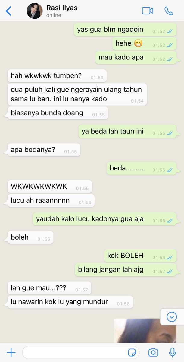lekasatu's tweet photo. jaedoh au bagian ilyas karan, kali ini take place on empat hari setelah ulang tahun ilyas (yang dirayakan sambil belajar buat uas itu) https://t.co/Jp5xWmDfP3