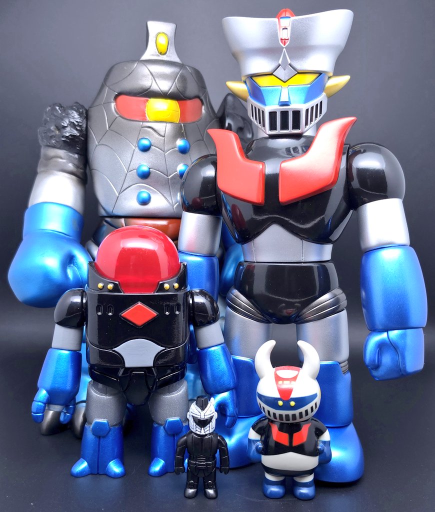 ChanRobben's tweet photo. 💛 Mazinger R 💛
#リアルヘッド #dokuro_uc #realxhead #hakaba_gallery #uamou https://t.co/UQwh4xEiQ8