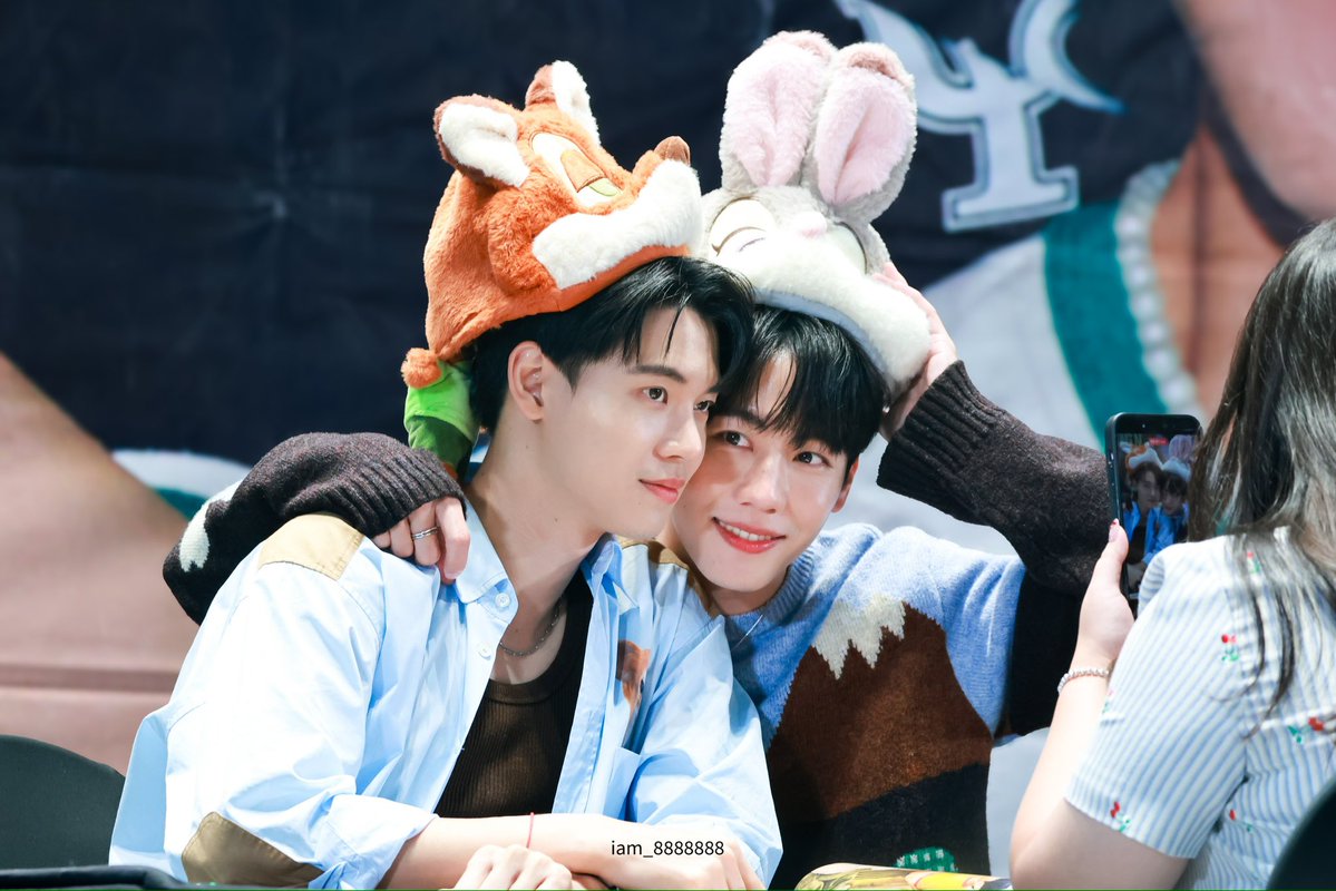 iam_8888888's tweet photo. 31052026

🦊🐰☺️

#SR_YINWAR2NDFANSIGN 
YINWAR 2ND FANSIGN SIRACHA
@yinyin_anw @warwanarat 
#yinyin_anw #warwanarat https://t.co/v0AivvTBbm