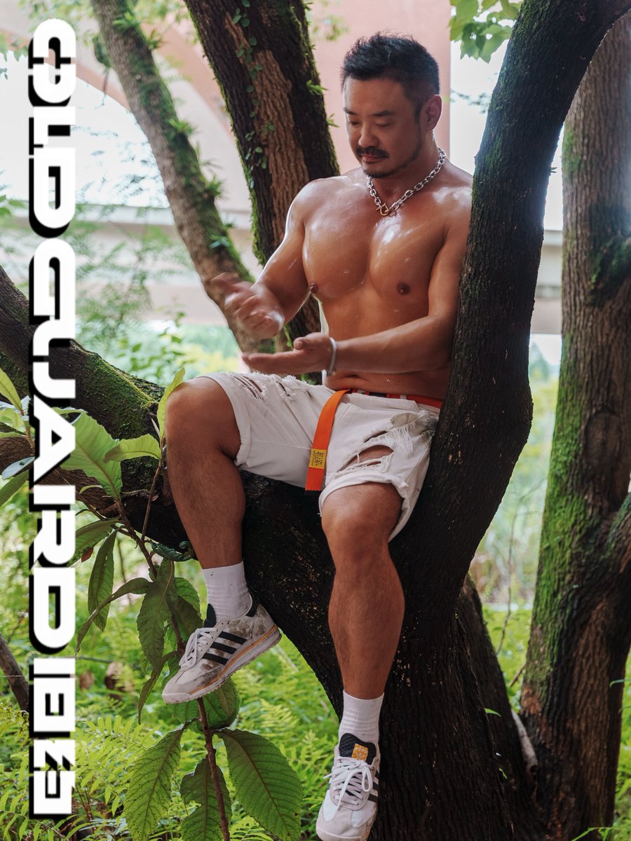 OLDGUARD007's tweet photo. WILD INSTINCT|野性觉醒 Zero-Burden Tactical Armor
【淘宝】OLDGUARD旧约超轻铝链男士项链M扣不锈钢扣颈椎0负担痞帅野
https://t.co/Di4zqzHbPo
Model @CSouriant
Photographer @虫子先生
#OLDGUARD旧约 #AluminumChain #WildeAesthetic #RogueVibe #GoldJewelry #M马蹄扣 #街头野性 https://t.co/XQ6RkSYKlD