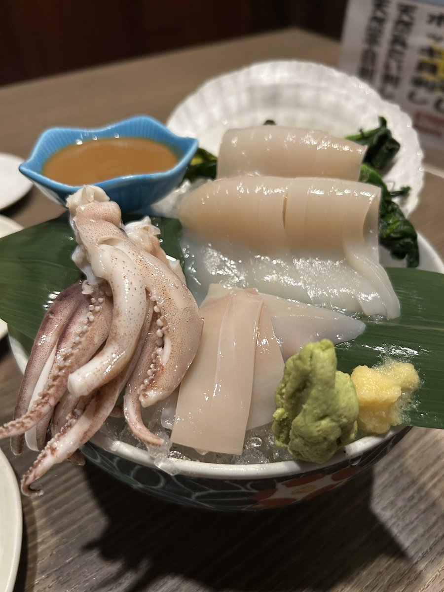 tkhs___mob's tweet photo. 美味しいものもたくさん食べましたね https://t.co/UezukIwEvV