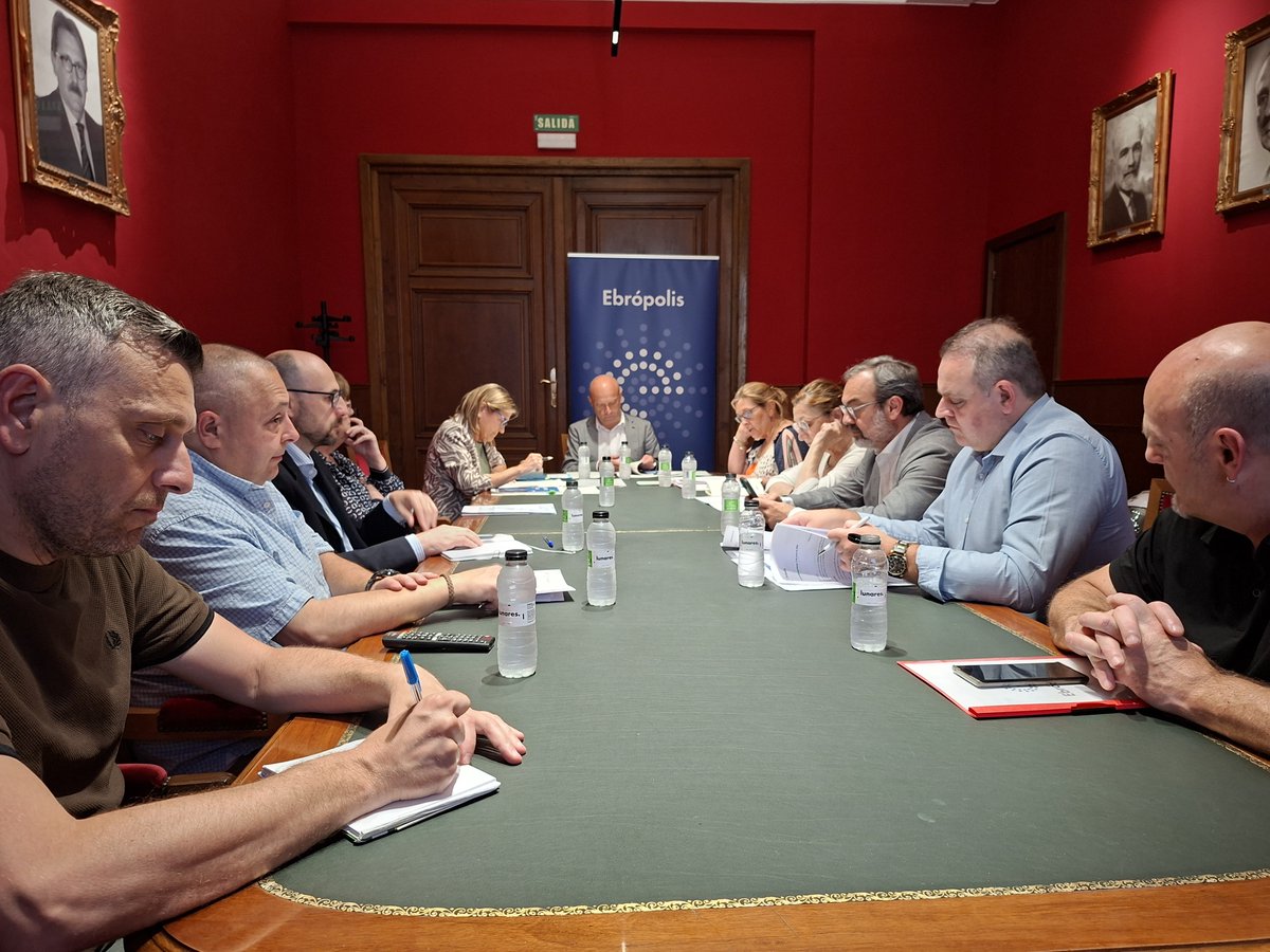 ebropolis's tweet photo. Los socios de Ebrópolis respaldan el trabajo de impulso de una agenda urbana metropolitana para Zaragoza y su entorno.

Más info de la última asamblea, aquí ⬇️
https://t.co/3daqGBRiR4 https://t.co/HZIVPPfHn1