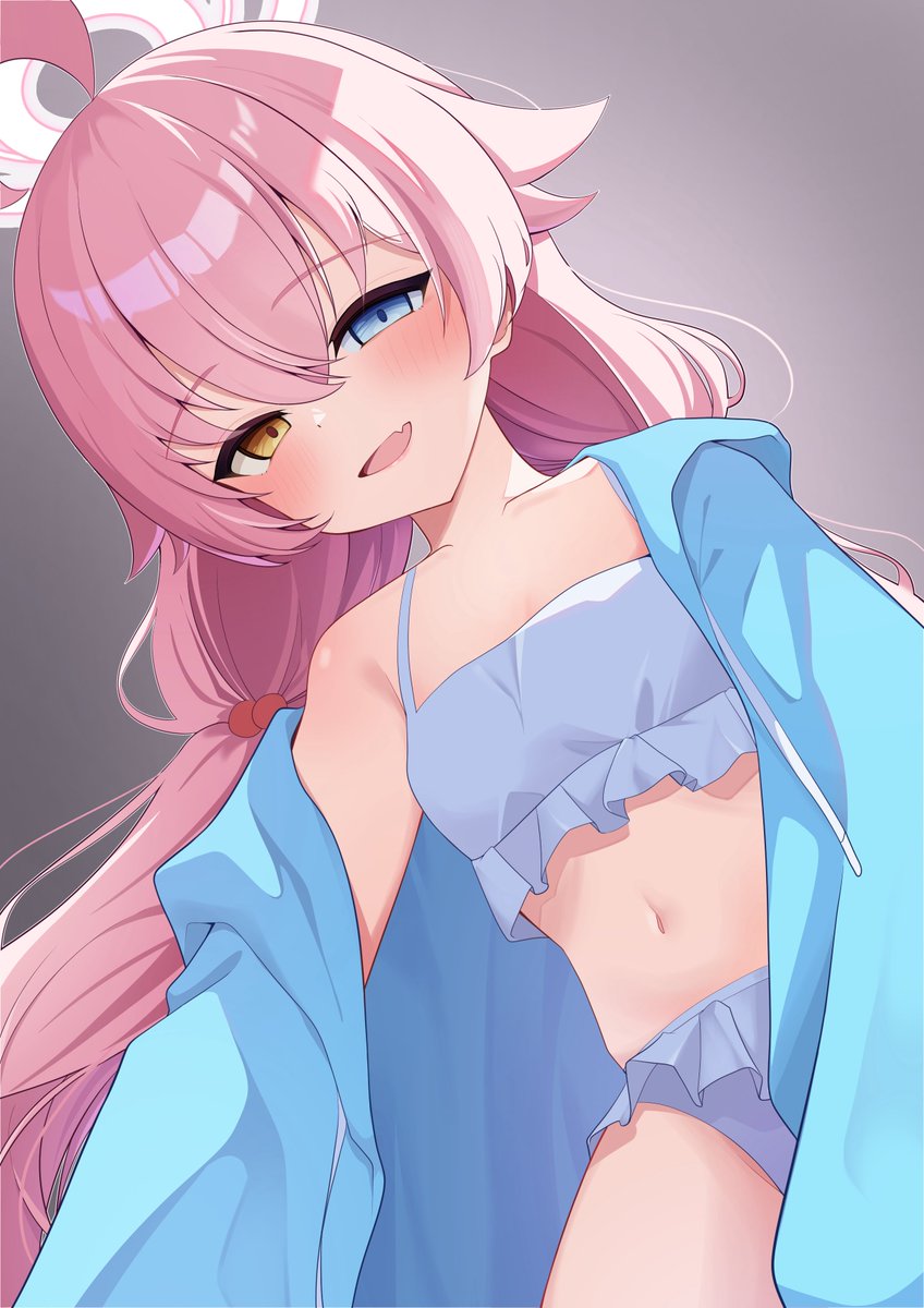 こんな簡単に押し倒せちゃうなんて... 