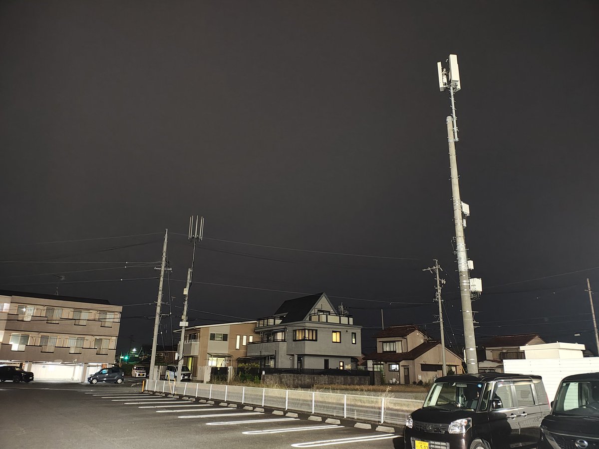 digital_phone's tweet photo. .@kiroronomori さんより

岐阜市又丸村中R001
35.438552,136.701808 ぐらい
完全新局です
電源も光もまだです
普段通るところなのですが急に出来てびっくり
場所的には順当だと思いますが曽我屋3丁目や一日市場の方が先のよう気がします

@JS2HGW_Gifu さん　よろしくお願いします！ https://t.co/cyOHWxjMKk