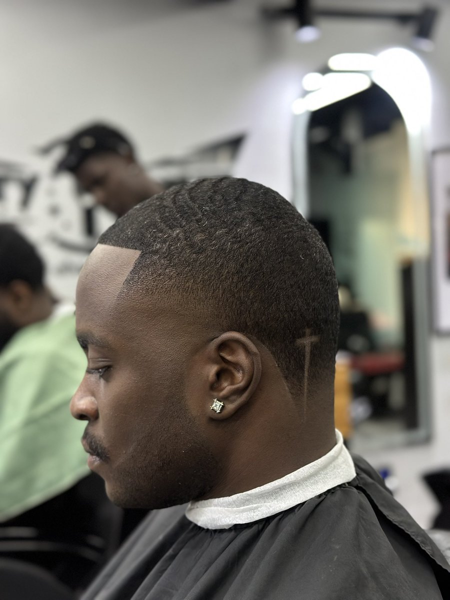 centycutz's tweet photo. Another day, another flawless cut. 💈 https://t.co/gZ9Qd2HDWm