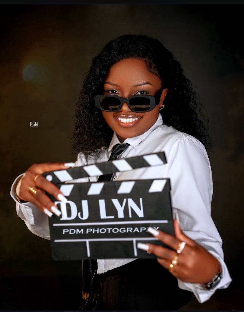 Janepher24's tweet photo. 🎧Turn up the volume! Your favorite female DJ @lyn_djay is taking over the decks at 10:00pm today🔥. https://t.co/PqS4NjFv2h