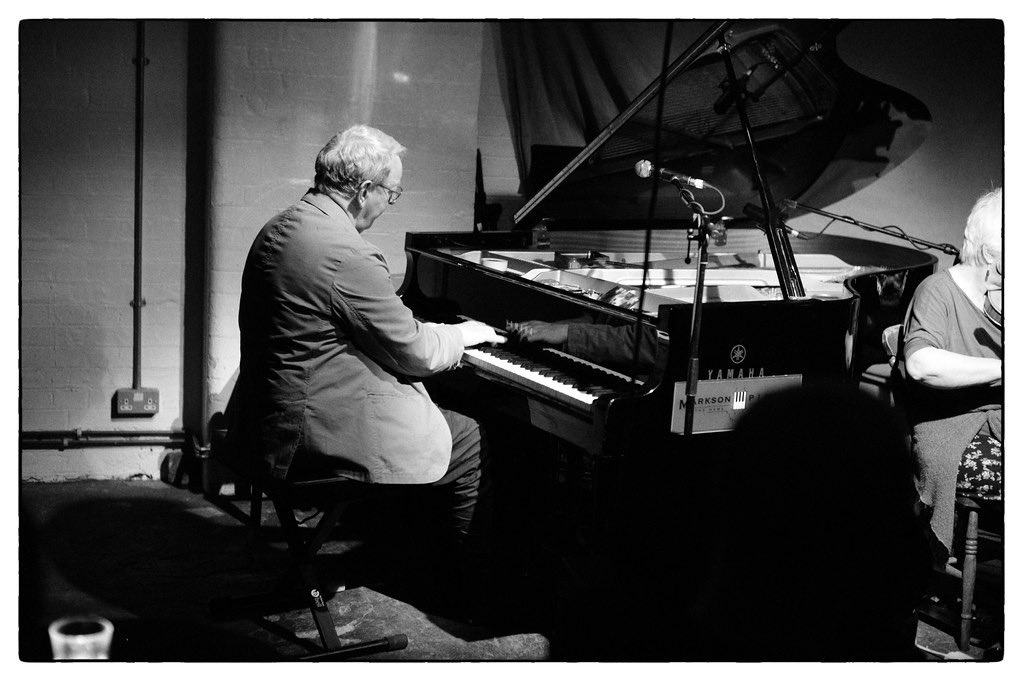 fabiolug's tweet photo. 10 years ago: David Toop/Steve Beresford/Evan Parker/Elaine Mitchener/Sylvia Hallett @ Cafe Oto, London, 5th June 2016 https://t.co/AjzSfV3jCR