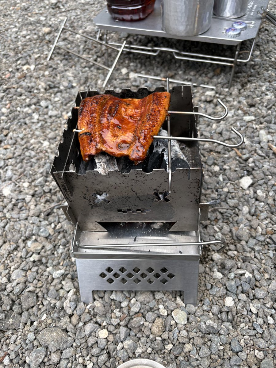 KT5841's tweet photo. 親切な人がひつまぶしくれた。
激ウマ🤤 https://t.co/CK8WwzKP4e