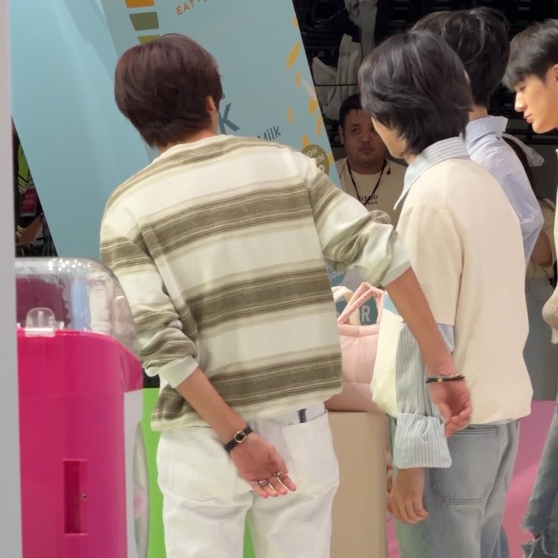 callouthae's tweet photo. boyfriend treatment🐻🦊 https://t.co/OrMom0JiPM