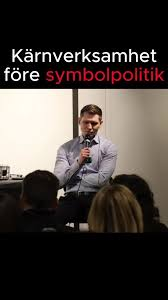 foerfaen's tweet photo. @connectthread @moderaterna @MrRolfsr Låter som du också hoppat på tåget till Örebro! https://t.co/fbRxGn7V23