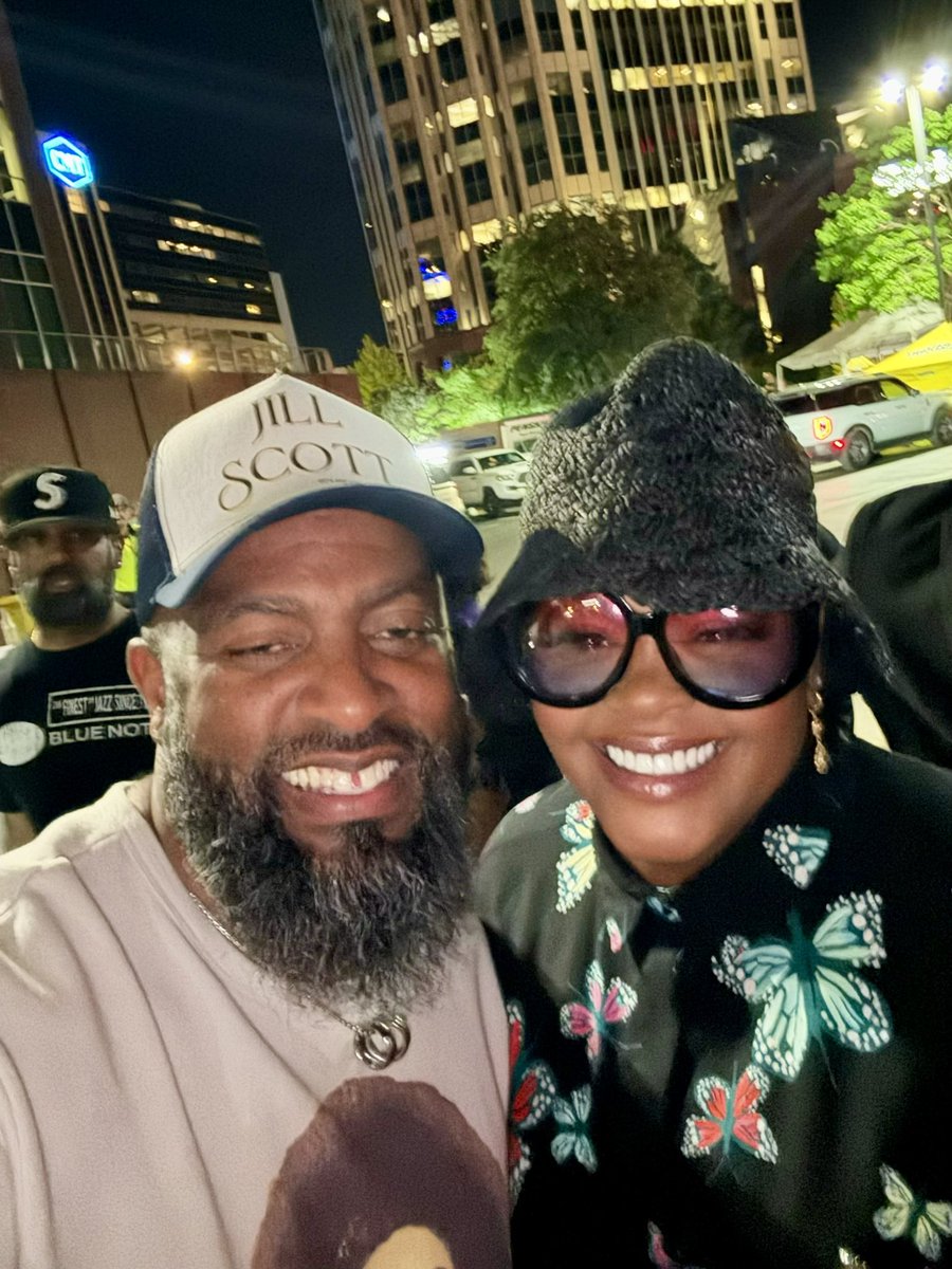 ActivistFreak's tweet photo. @missjillscott I just want to say thank you for the Gift that is YOU… for the Gift that is To Whom This May Concern LIVE experience.  It was everything I hoped for and more.   About last night… 👀 ❤️https://t.co/w4oAX82cgd https://t.co/FIFV9b6IxH