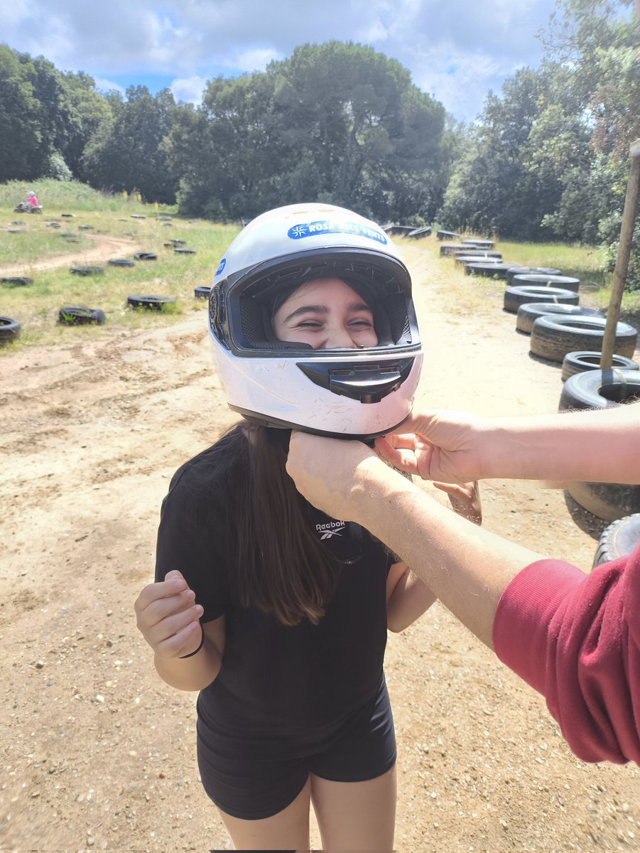 mdc_iris's tweet photo. Gaudint de les últimes activitats de les colònies: orientació QR 🧭, punteria 🎯 i quads 🏎️ https://t.co/p5KGmzegvk