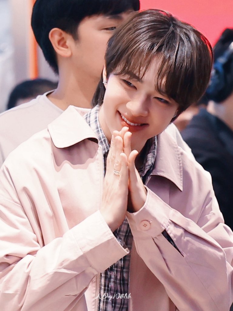MinnKemika's tweet photo. สวัสดีจ้า 🐱

BKK SHOPPING FEST x CWR
#TheMallBangkapixNuNew

@CwrNew  #NuNew https://t.co/Fqx78VCnU5