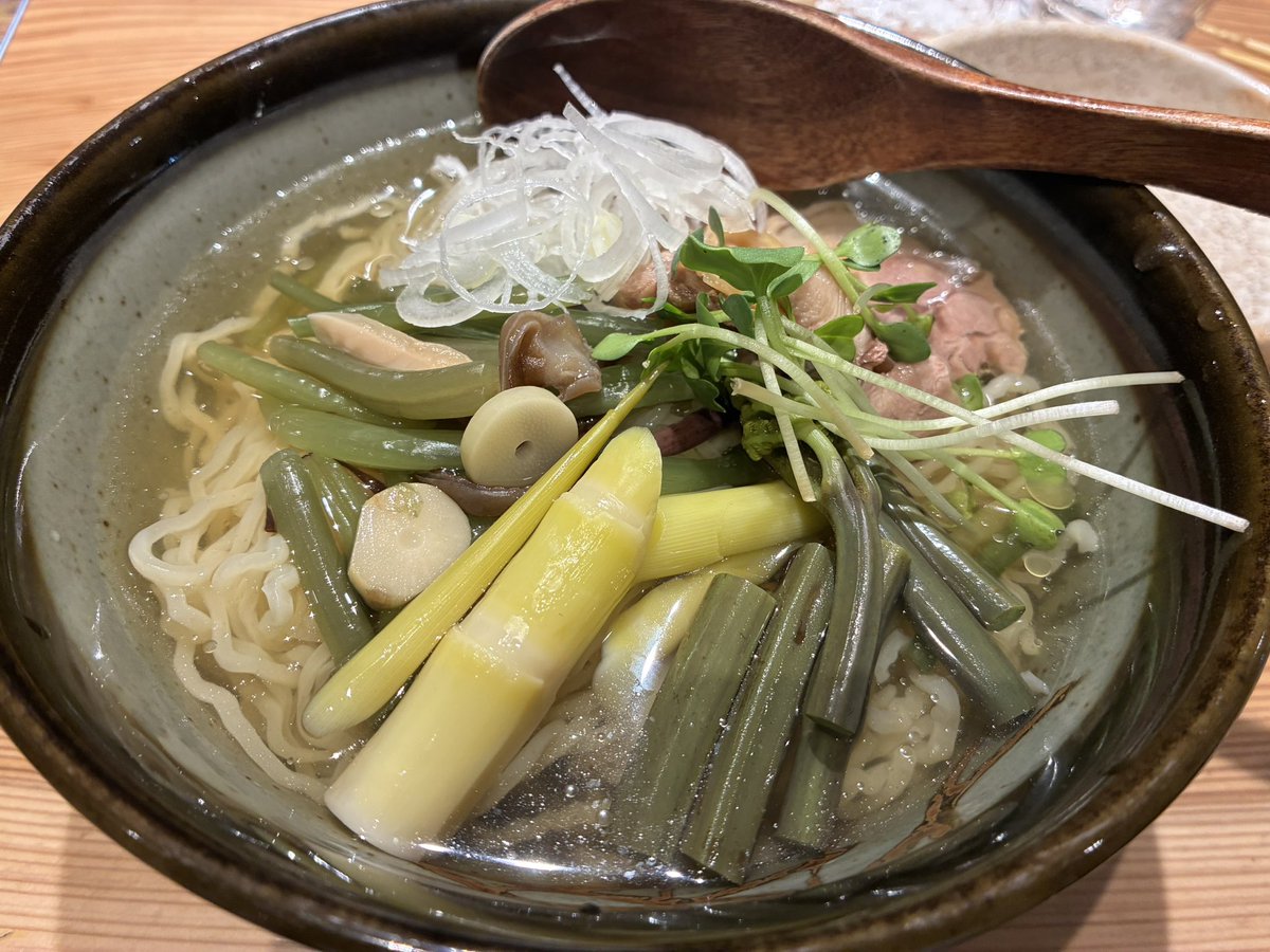 damesyain's tweet photo. 山形名物冷やしラーメンです。
久しぶり食べました。 https://t.co/6Tq3nf5gyv