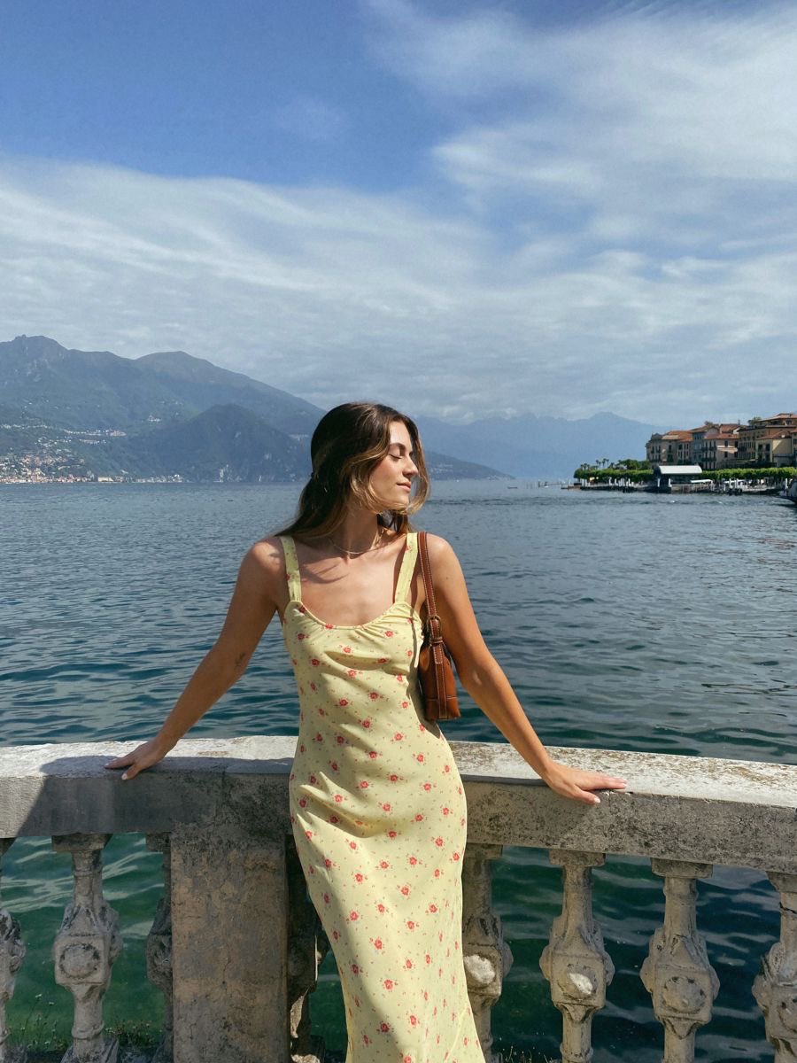 Diorgirlx's tweet photo. summer dresses https://t.co/Bws4A4KEyj