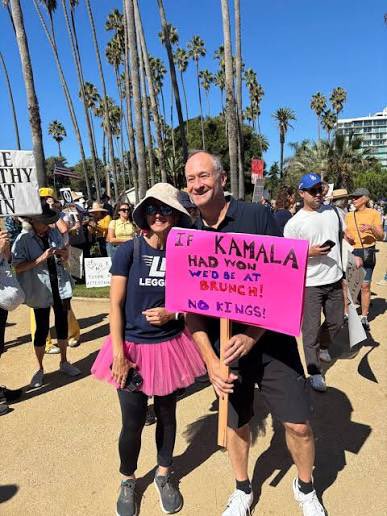 Corgis52's tweet photo. @kkondik Kamala husband core https://t.co/86wvDeoVyI