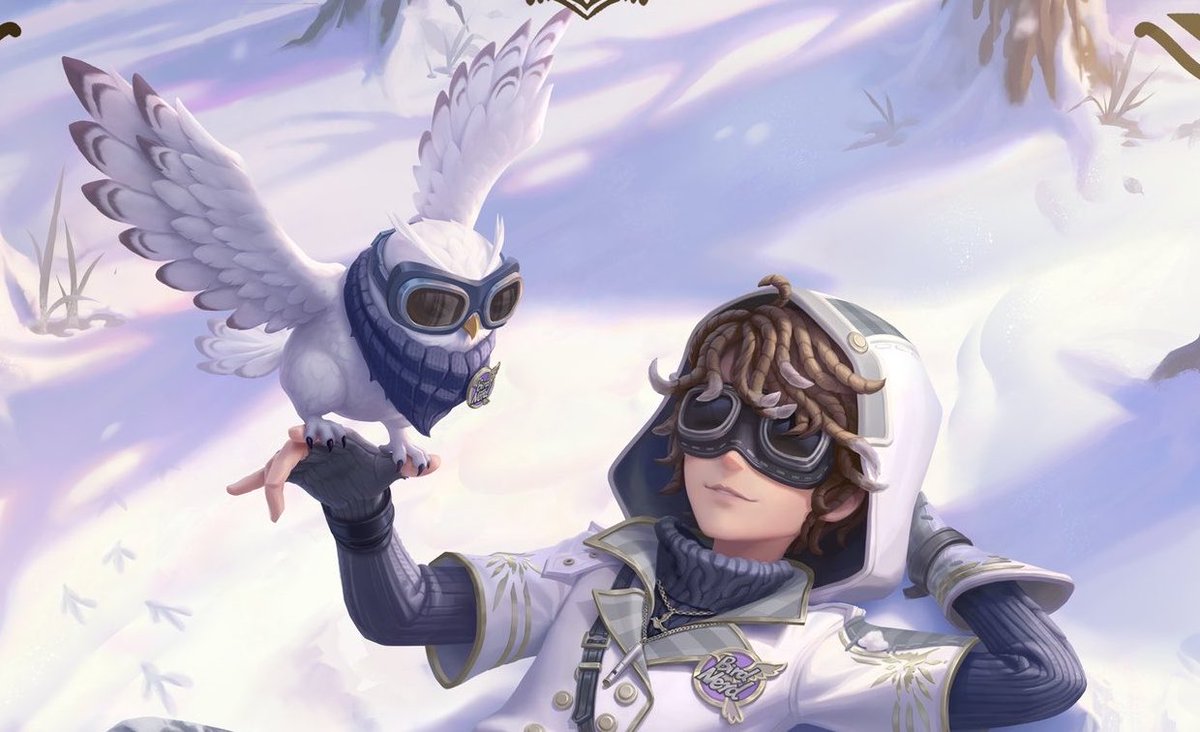 hdr_tt5's tweet photo. 謎にグローブしてない手で🦉捕まらせてて危なすぎてワロタ https://t.co/OfeD6xIOIG