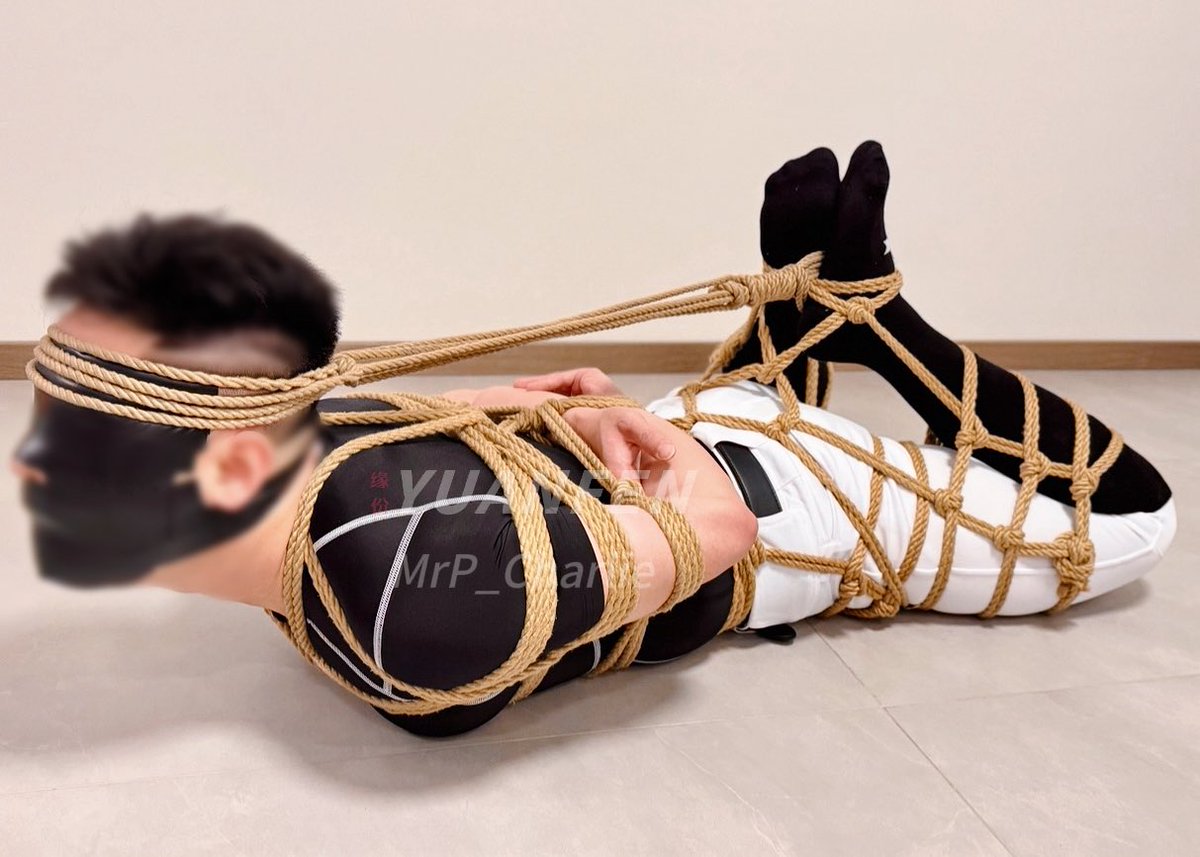MrP_Charlie's tweet photo. 白天错过的训练
晚上当然要补上
只不过是以另外一种方式🥵

🪢：@yuan_fen21 
Ⓜ️：@MrP_Charlie 

#bdsm #bondage https://t.co/SITMy92P9T