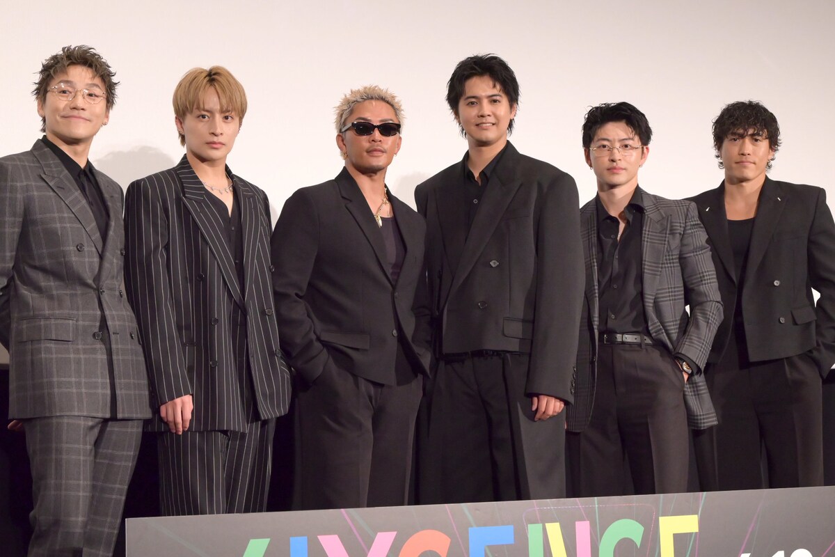 natalie_mu's tweet photo. ◤GENERATIONS「6IX SENSE」舞台挨拶◢

中務「ボトックス打ちたい」発言に会場爆笑！

🎥 GENERATIONSのライブ映画
ライバルはスター・ウォーズとマイケル!?

⏬詳細・📸撮り下ろし21枚
https://t.co/9XqM3TH1j1 https://t.co/fTydBxIqb1