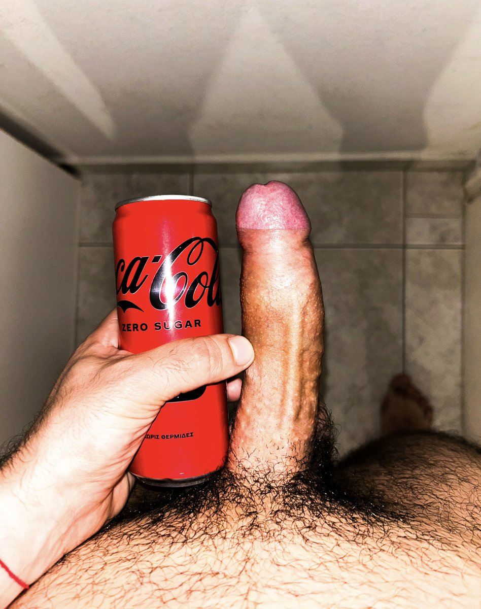 markbanco's tweet photo. coke or cock? https://t.co/n7piReBAo3