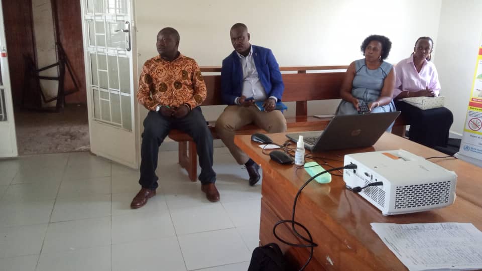 NtorokoD's tweet photo. #HappeningNow The District task Force meeting (mainly on Ebola issues) taking place at the District Hqrs. In attendance is the RDC, District boss, DEC members, the CAO, DISO, District Health Team and all pillar heads. 
1/2
📸 @ShabanMot https://t.co/yC2Mlz8mie