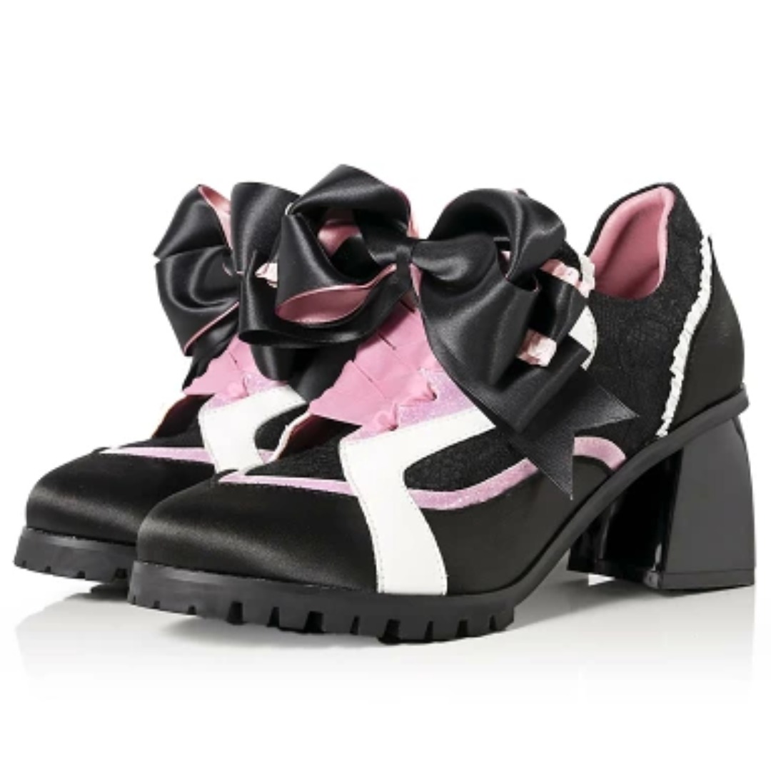 hana_yori_d's tweet photo. これは靴じゃない、グッズです。(pr)