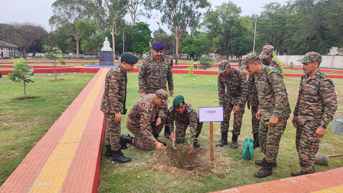 UBArea_IA's tweet photo. 🌍 On the occasion of #WorldEnvironmentDay, HQ Paschim UP Sub Area, in collaboration with Cantonment Board Meerut, Territorial Army Bn, various military units and Resident Welfare Associations (RWAs), organised a series of environmental conservation activities at Meerut. Lets strengthen our resolve to make Meerut Cantonment, Greener, Secure and Sustainable for future generations.
The event underscored the collective commitment towards environmental stewardship through tree plantation drives, cleanliness campaigns and awareness initiatives. Personnel, civil stakeholders and local residents joined hands to reinforce the message of sustainable living and ecological responsibility.
HQ Paschim UP Sub Area remains committed to fostering a cleaner, greener and environmentally sustainable future for generations to come.                                                                                     Every tree planted, every river restored and every citizen inspired strengthens the foundation of a greener and more secure future. 🇮🇳🌱

#WorldEnvironmentDay  #IndianArmy #EnvironmentalStewardship #MissionLiFE #GoGreen #Meerut #YouthDevelopment #SuryaCommand #NationBuilding #राष्ट्रनिर्माण
#NowForClimate
#moefcc

@adgpi @panchshulpulse @PRODefDehradun @suryacommand 
@IbexRadioTarana @radioibextarana @voiceofspiti @voiceofkinnaur @ProDefLko @SpokespersonMoD @DefMinIndia
