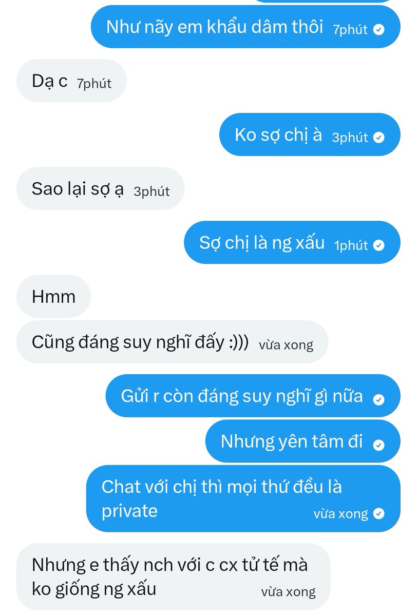 Hà Thu tweet media
