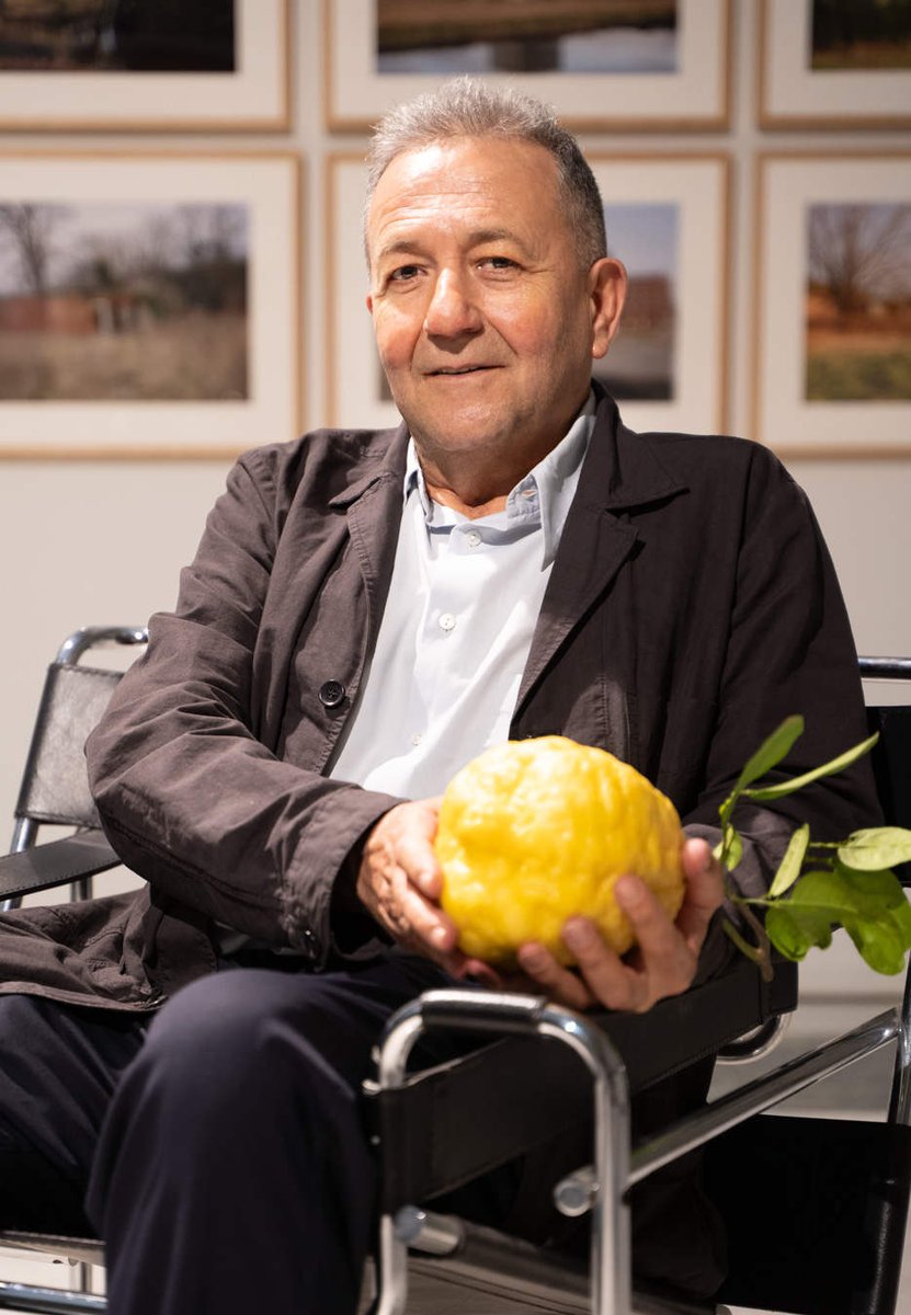 artepuntoes's tweet photo. Vicent Todolí transforma el jardín en un refugio de resistencia contra la homogeneización cultural durante su charla en la Fundació Caixa Castelló.
Por  Alfredo Llopico 
https://t.co/hGwDM7aHrS https://t.co/pfz0mTeF2x